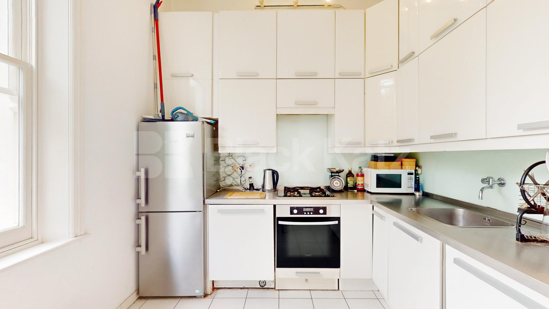 			3 Bedroom, 2 bath, 1 reception Flat			 Priory Terrace, South Hampstead